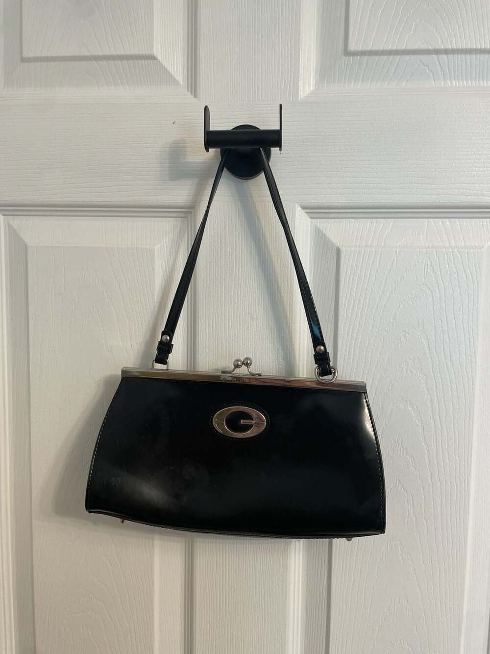 Vintage Guess Y2K Black Patent Faux Leather Frame Bag with Kiss Lock and Silver
